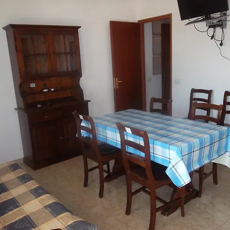 Capo Scalambri Apartmán *